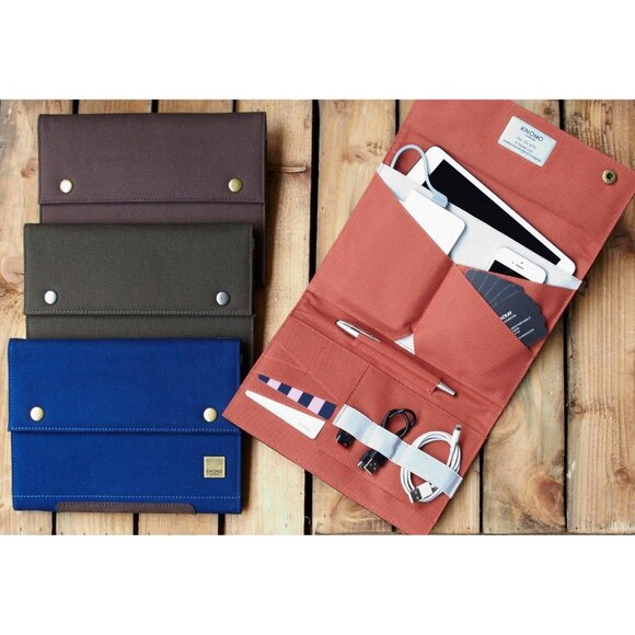 NWT Knomo London Tablet Ipad Tech Organizer Cover Case Sleeve MSRP $50 NEW - Picture 1 of 5